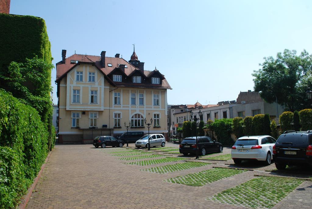 Villa Royal Острув-Велькопольський Екстер'єр фото