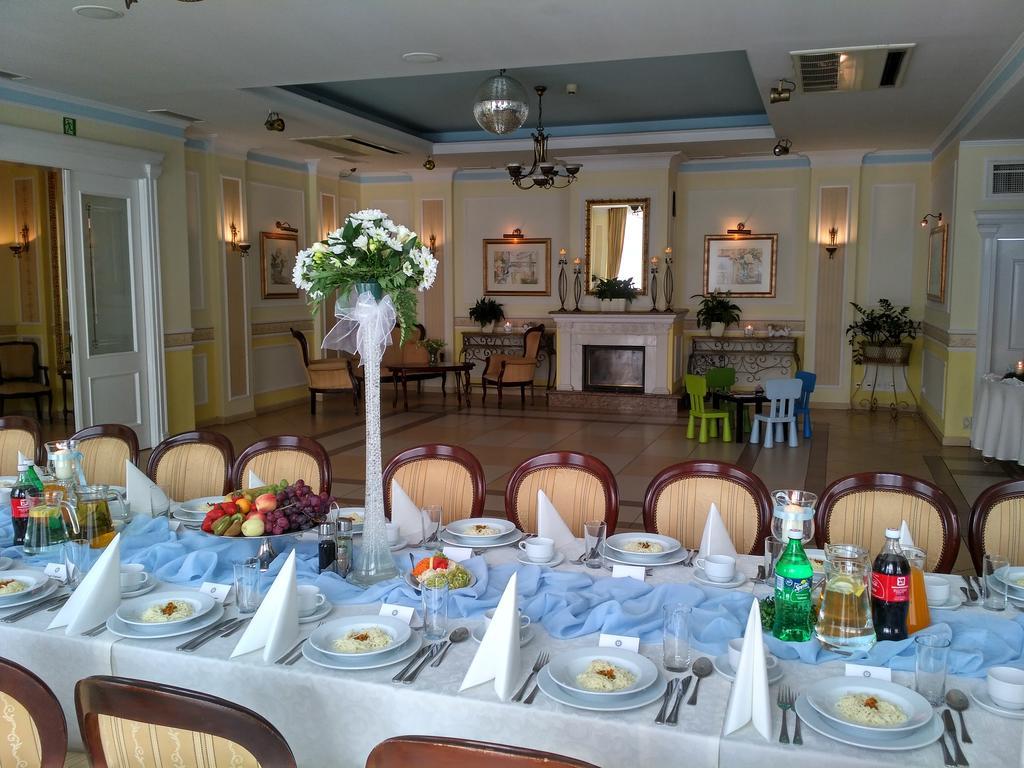 Villa Royal Острув-Велькопольський Екстер'єр фото