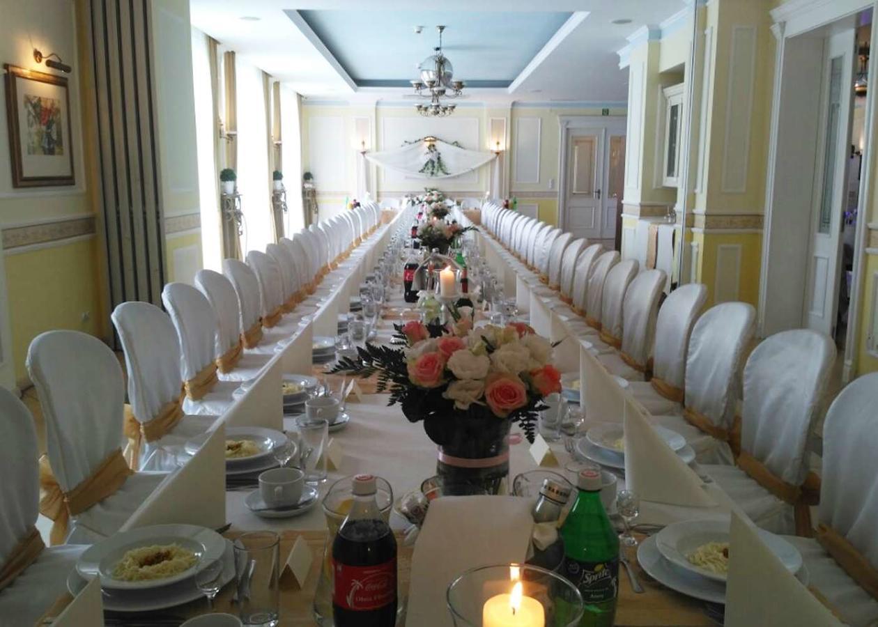 Villa Royal Острув-Велькопольський Екстер'єр фото