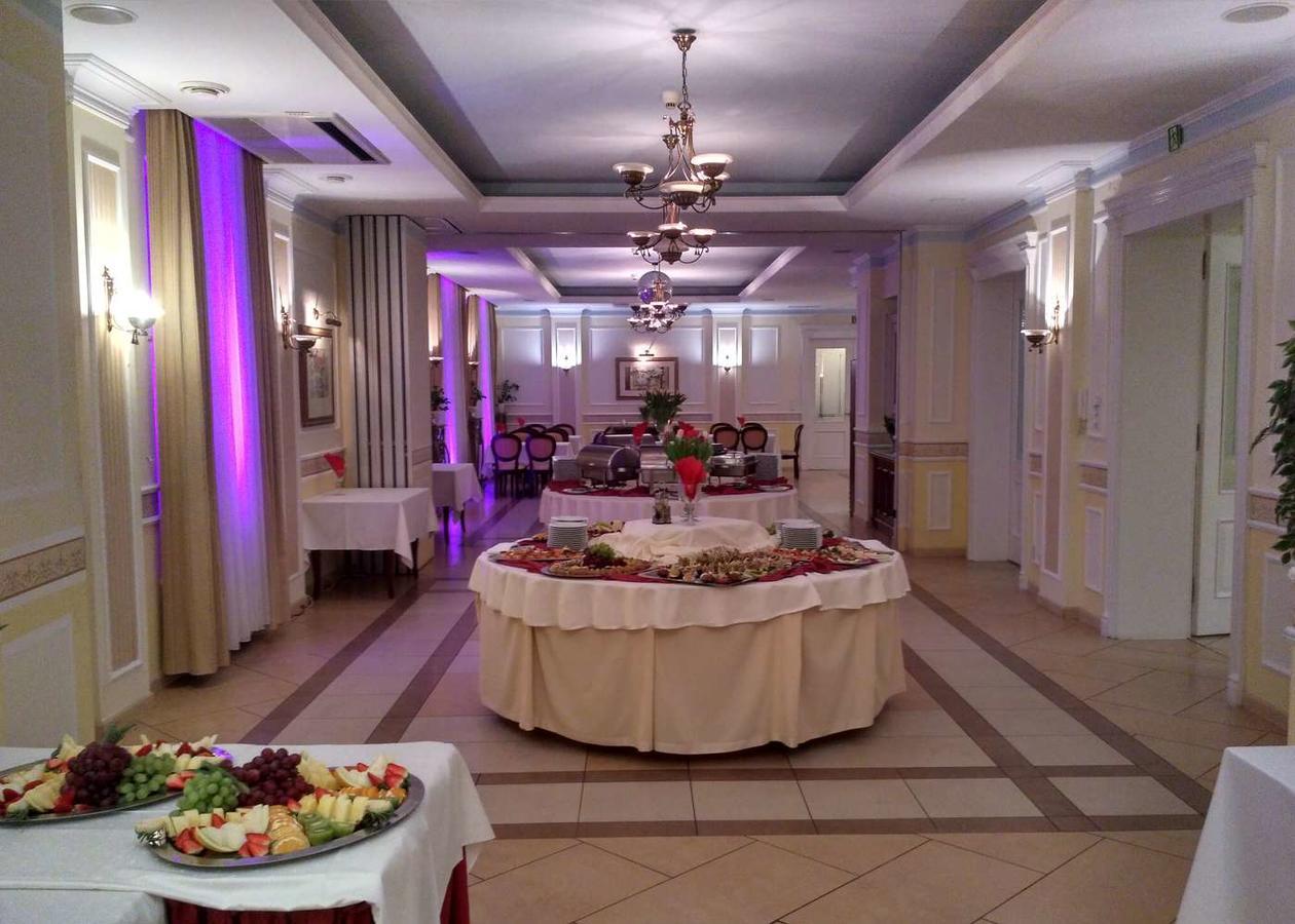 Villa Royal Острув-Велькопольський Екстер'єр фото